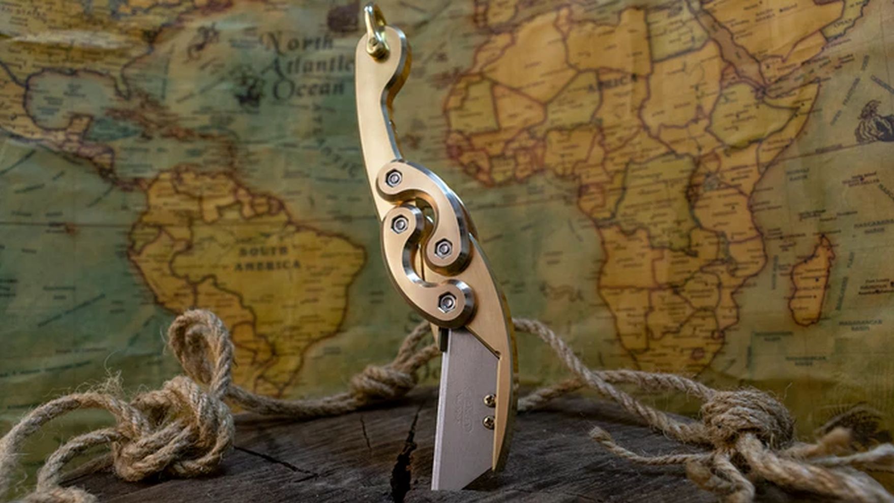 Kraken Blade – ostry jak brzytwa nóż z mosiądzu. Inspirowany morskimi potworami 2
