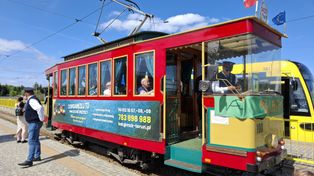 Toruń: Retro podróż z MZK. Wskocz do turystycznego tramwaju w klimacie lat 50.