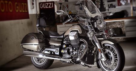Lightbary i halogeny w motocyklach – czy i kiedy dodatkowe oświetlenie jest zgodne z prawem?
