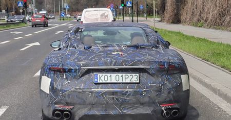Zamaskowane maserati przyłapane w Krakowie. Czytelnik podzielił się zdjęciami