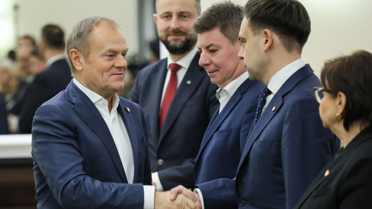 Donald Tusk i ministrowie, w tym Andrzej Domański