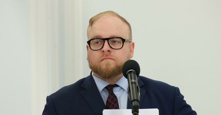 Nieoficjalne doniesienia. Rzecznik MSZ zawieszony?