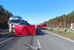 Zderzyły się trzy tiry. Jest ofiara śmiertelna, droga zablokowana