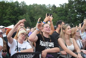 Hip-Hop Alert Festival 2025 w Leszczynach: Zbuku, Słoń i Paluch porwali publiczność