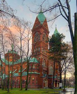 Katowice. Zawsze była jedna, teraz dwie…bo wiernych tak wielu