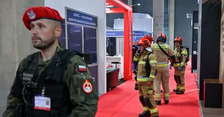 Akcja służb na targach obronnych w Kielcach. Zatrzymano dwie kobiety