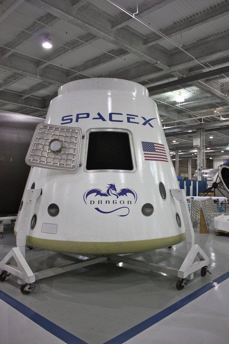Mokre lądowanie smoka. SpaceX może świętować udaną misję 15