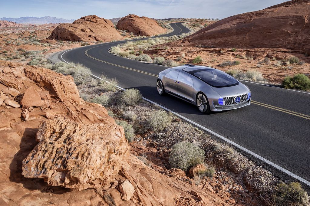 Mercedes-Benz F 015 Luxury in Motion 