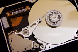 Chińscy górnicy wykupują dyski SSD i HDD.  Wszystko przez ahoraą kryptowalutę