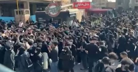 Znów gorąco w Iranie. Władze brutalnie stłumiły wiece studentów