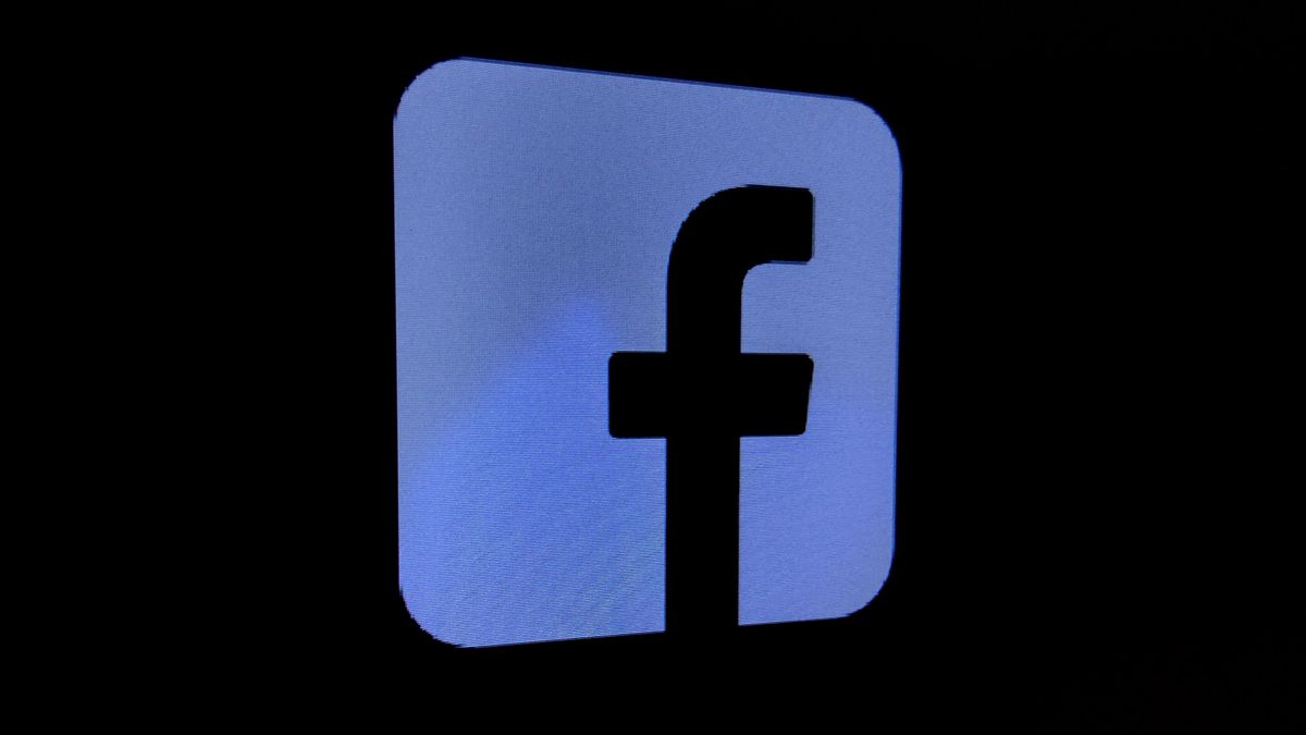 Dark Mode na Facebooku jeszcze przed wiosną (fot. Jan Domański, dobreprogramy)