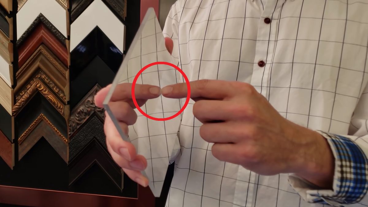 Kadr z poradnika dot. rozpoznawania luster weneckich