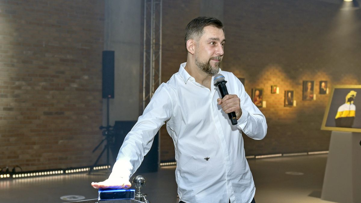 Znany raper Wojciech "Sokół" Sosnowski szykuje się do wejścia w skład rady nadzorczej giełdowej spółki.