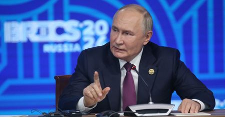 Putin nie miał wyjścia? "Najwyraźniej kończą się żołnierze"