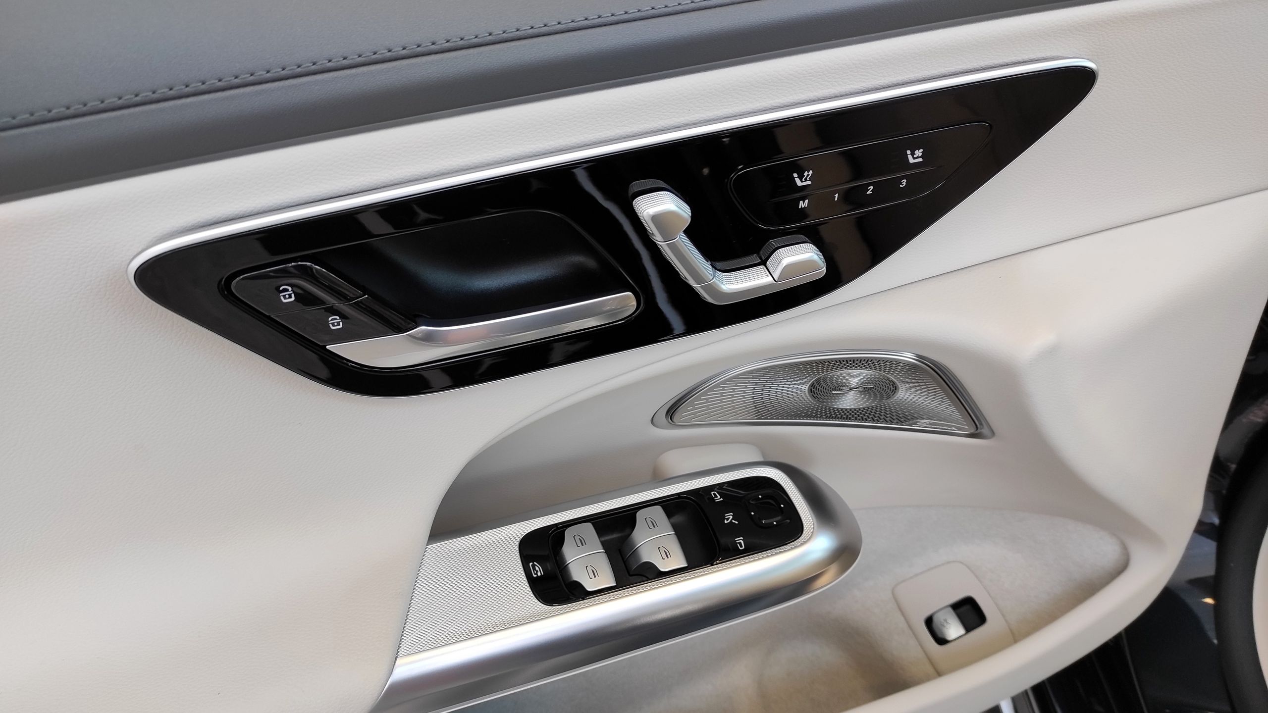 Mercedes Klasy E (W214)