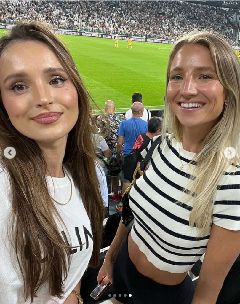 Marina Łuczenko i Agata Sieramska kibicują partnerom na meczu Juventusu