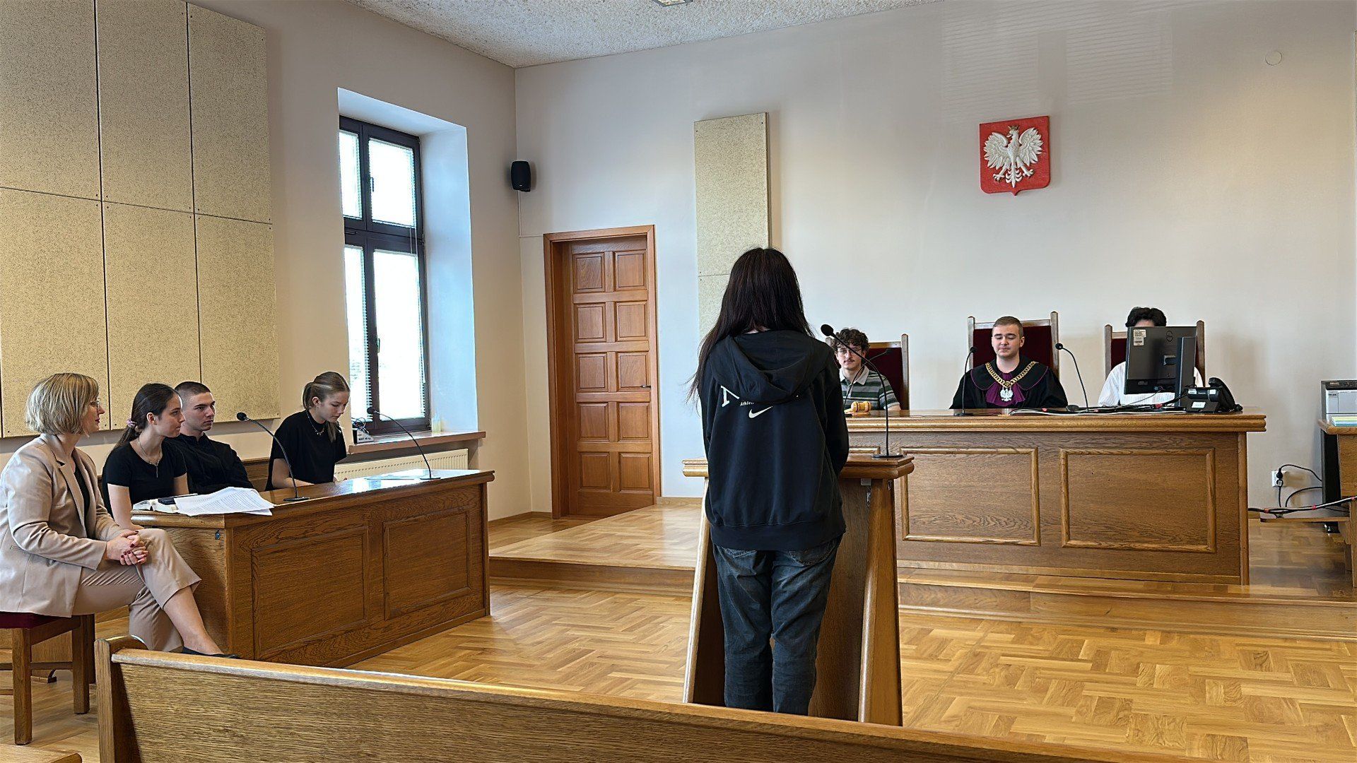 Symulacja rozprawy w Sądzie Rejonowym w Brzesku przez uczniów klasy III LO im. Mikołaja Kopernika w Brzesku