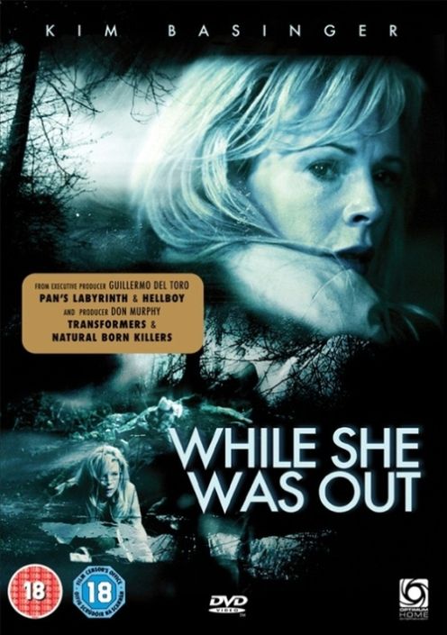 While She Was Out - zobacz mocny trailer dreszczowca z Kim Basinger 2