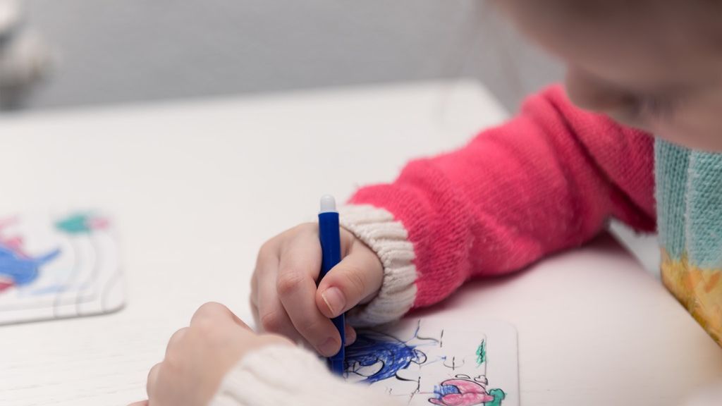 Kredki dla rocznego dziecka powinny być przede wszystkim bezpieczne