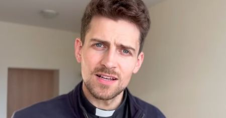 Znany zakonnik zrzucił habit. Wyjaśnił powody w sieci