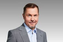 Piotr Mikołajczyk zwolniony z Agory. 