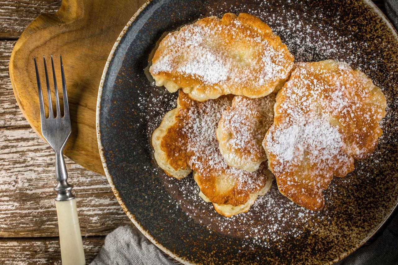 Racuchy z bananami – klasyka z nutą owoców