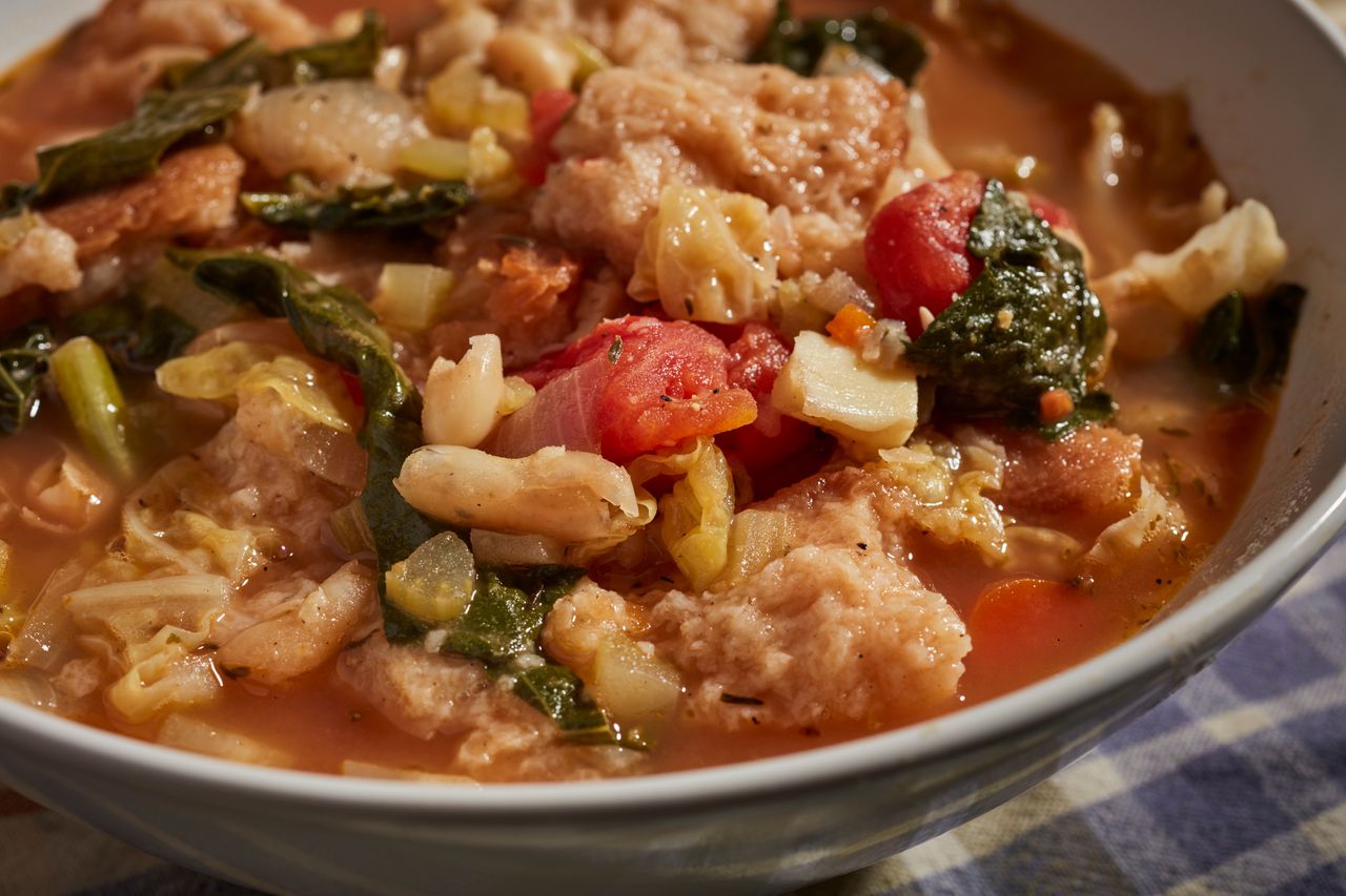 Włosi się nią zajadają. Rozgrzeje nawet po długim spacerze