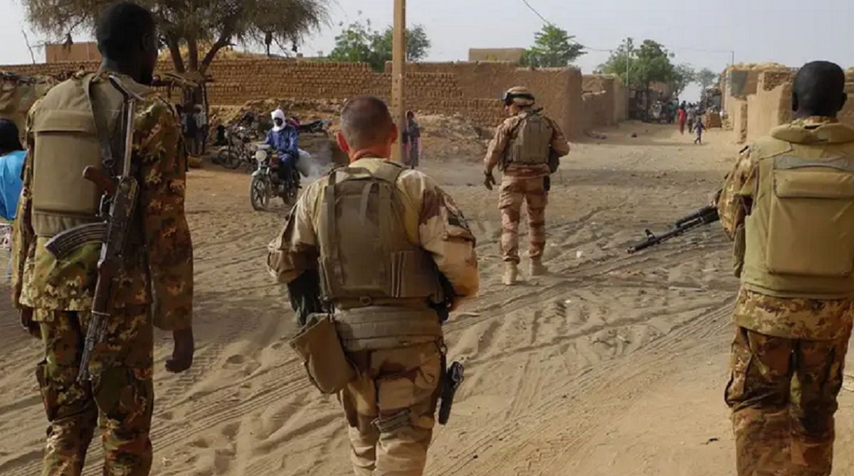 Rosjanie oskarżeni o zdradę w Mali. Jest odpowiedź