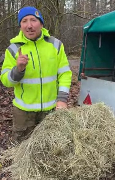 Jakie wykształcenie ma Andrzej z Plutycz?