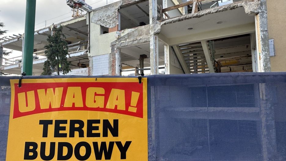 Przebudowa pływalni Akwawit w Lesznie