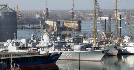 Rosjanie ukradli kilkadziesiąt tys. ton zboża. "Statki zniknęły"