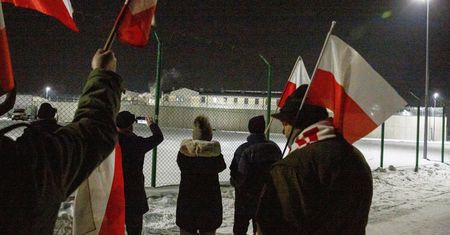 Protestujący ws. Kamińskiego i Wąsika zmienią taktykę. Chcą "umilać życie" ministrowi Adamowi Bodnarowi