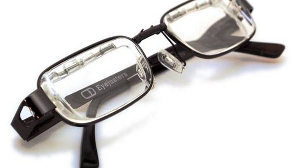 Okulary Eyejusters - użytkownik sam dopasuje soczewki do wady wzroku 1