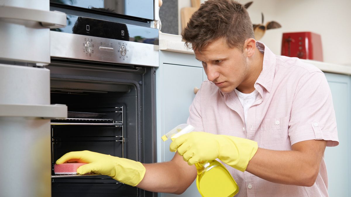 Jak wyczyścić piekarnik – najlepsze środki i akcesoria 1