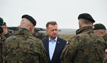 Trzęsienie w wojsku. "Syreny alarmowe zawyły nie tylko w Warszawie" [OPINIA]