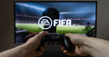 Do PlayStation Store zawitała świąteczna promocja – Far Cry 6, FIFA 22 i wiele innych gier w niższych cenach