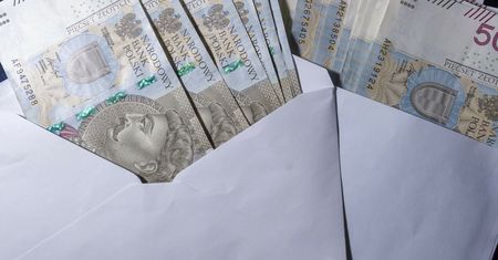 Wójt miał żądać kasy na prezenty dla polityków. Komunikat prokuratury