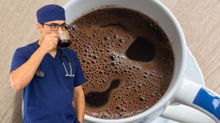Gastrolog ocenił picie kawy codziennie. "Większość nie ma pojęcia"