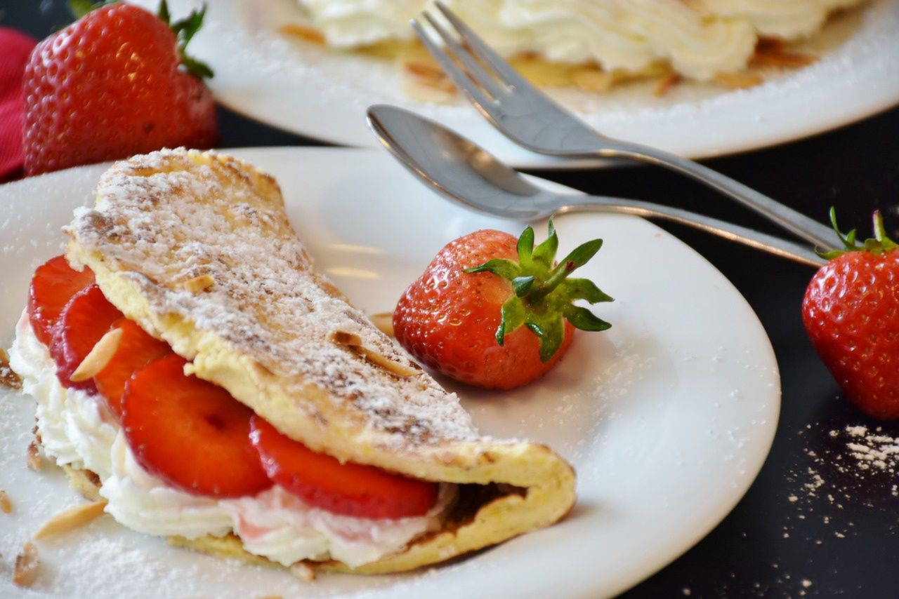 Puszysty jak chmurka omlet zastąpi ciasto. Syci bardziej niż jajecznica