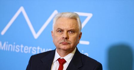 Koronawirus w Polsce. Wiceminister zdrowia Waldemar Kraska o testach. "Wykonujemy ich zdecydowanie za mało"