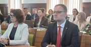 Zabrze: Nowy prezydent miasta - Kamil Żbikowski złożył ślubowanie! Nie krył łez wzruszenia . "Obiecuję poświęcić wszystkie moje siły"