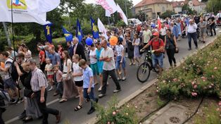 Marsz dla Życia 2025. Uczestniczy przejdą ulicami Poznania