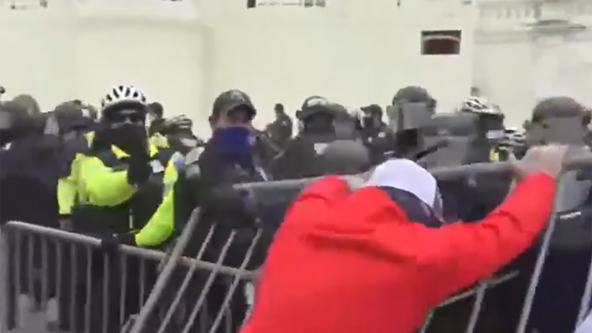 Zwolennicy Donalda Trumpa starli się z policją