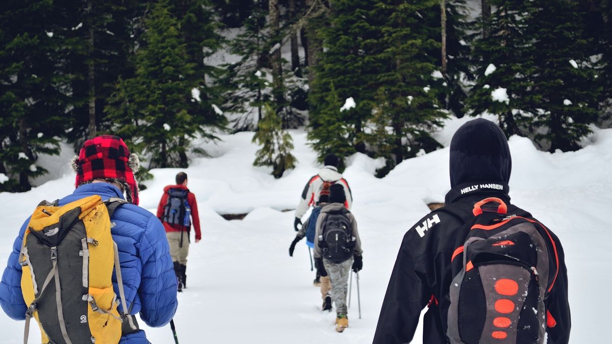 Zimowe gadżety przydatne w górach. Co warto zabrać ze sobą na urlop?