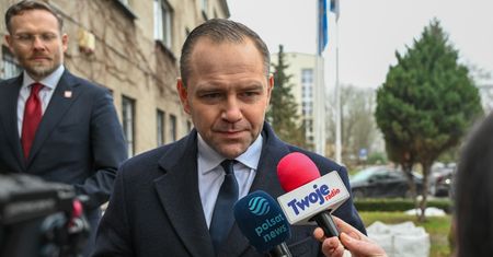 Nawrocki złożył deklarację. Podał też swoje hasło wyborcze
