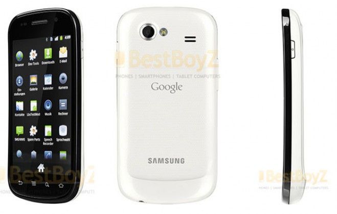 Biały Google Nexus S na pierwszych zdjęciach