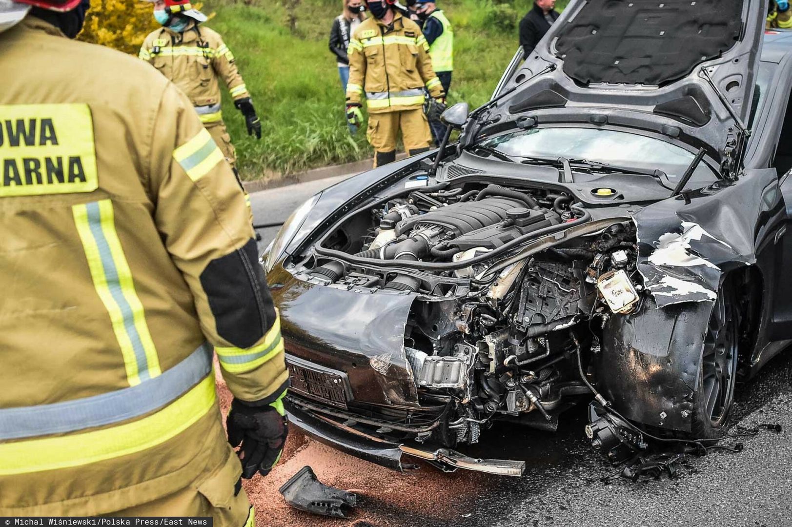 mercedes porsche leszno kolizja