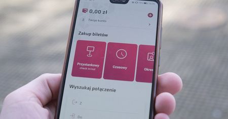 Pasażerowie narzekają na działanie Lubiki. „Zawiesza się, sama wylogowuje użytkownika”