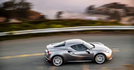 Alfa Romeo 4C (2016) - czas na drobne poprawki za oceanem