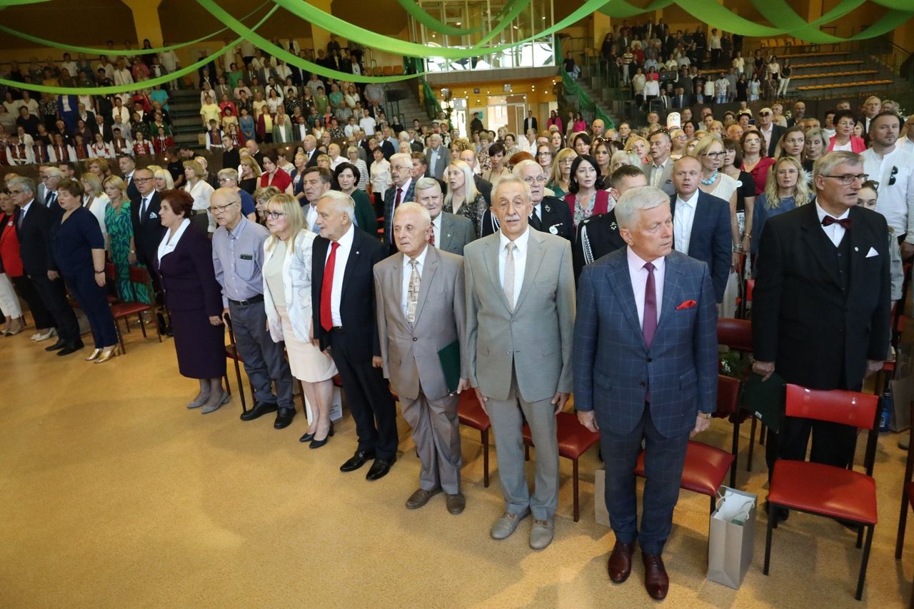 Koźmin Wielkopolski: 160 lat Szkół w Zamku Koźmińskim. Zjazd absolwentów